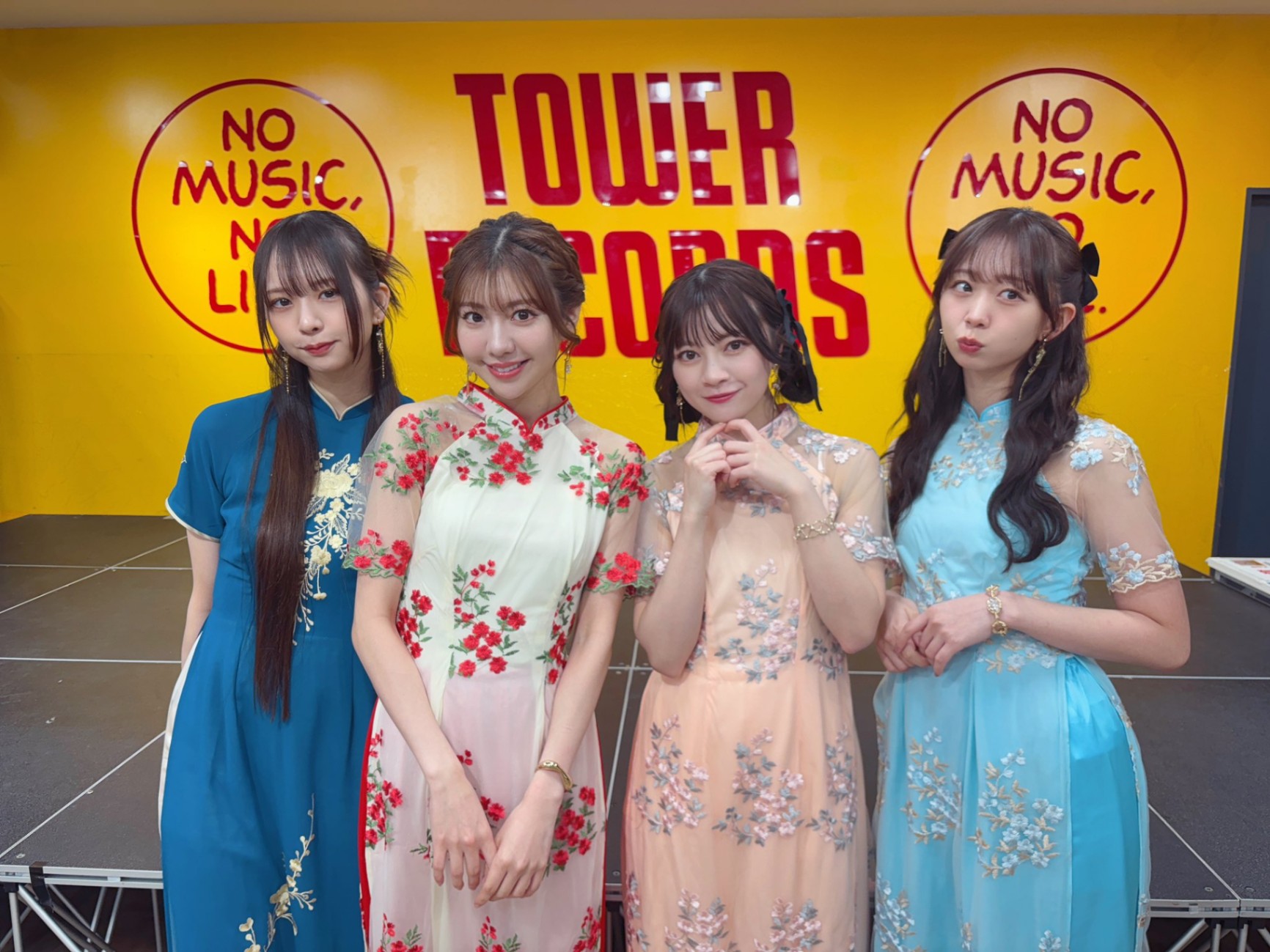 わーすた10周年写真集「KAWAII WORLD」 予約イベント